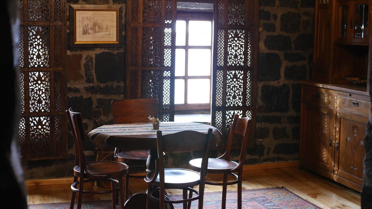 Hye Aspet Հայ Ասպետ Panzió Gjoumri Kültér fotó
