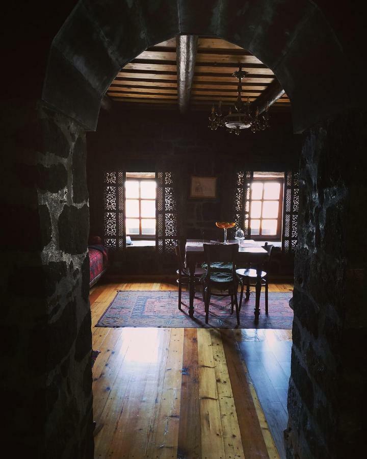 Hye Aspet Հայ Ասպետ Panzió Gjoumri Kültér fotó
