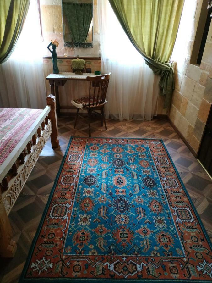 Hye Aspet Հայ Ասպետ Panzió Gjoumri Kültér fotó