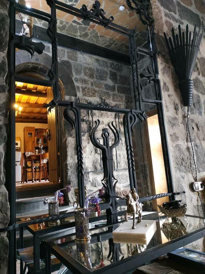 Hye Aspet Հայ Ասպետ Panzió Gjoumri Kültér fotó